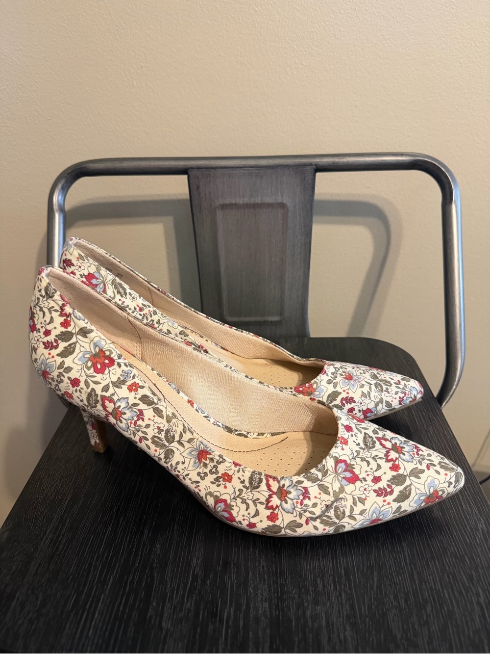 LifeStride 9.5 Floral Pointed Toe Kitten Heel Pumps Cottagecore